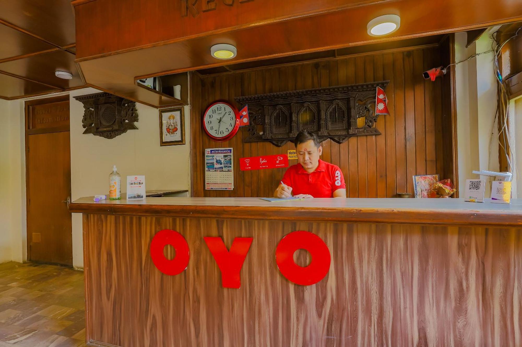 Oyo 795 Hotel Holiday Inn Kathmandu Ngoại thất bức ảnh